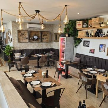Spectacular Seaside Restaurant in Marbella For Sale