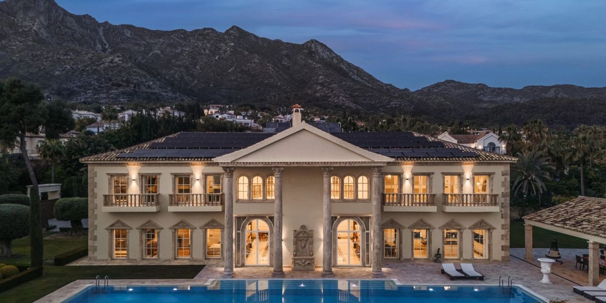 Marbelllalink real estate agents & businesses specialists. Marbella old town property for sale.