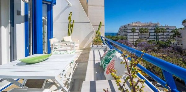 FOR SALE | €1,100,000 | Renovated Duplex Penthouse by the Sea in Marbella Centre