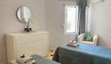 FRONTLINE BEACH HOLIDAY RENTAL IN MARBELLA CENTRE