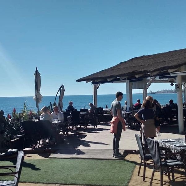 Marbella estate agents, bars for sale in Marbella, sell your business Costa del Sol Spain, invest.