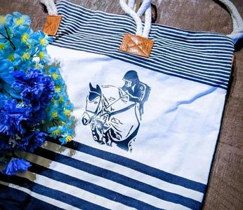 cheval sauteur sur un sac personnalisé