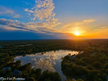 Amazing reflections at Leisure Lake Bryan, TX