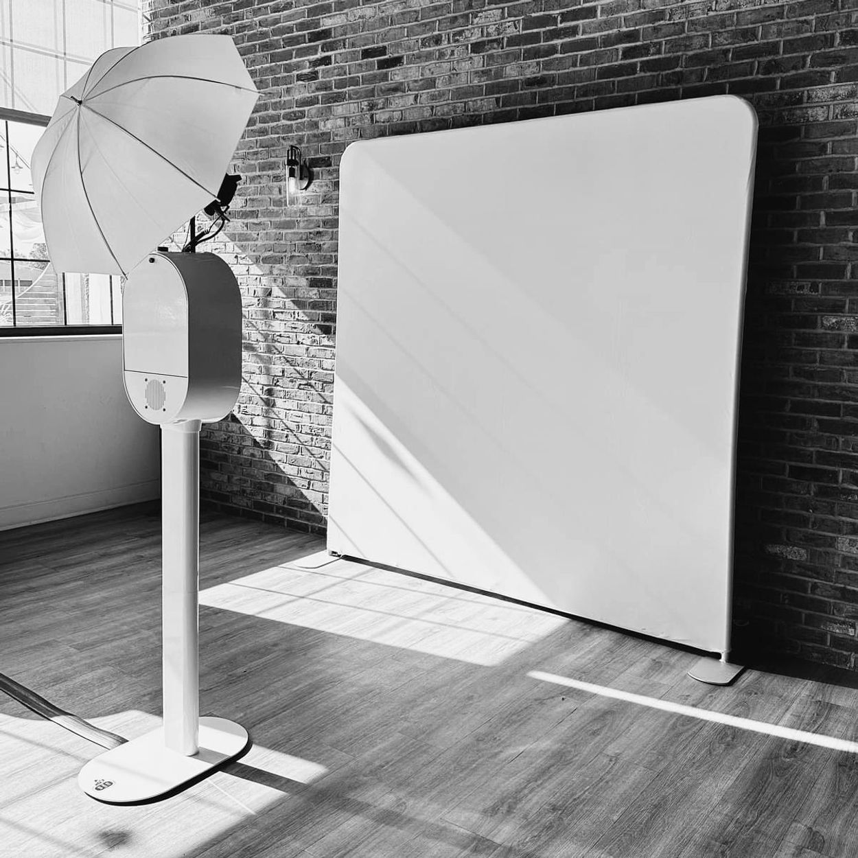 Glam Photo Booth Rental Sacramento, Lodi, & Modesto.