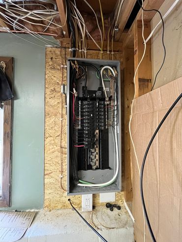 A new Siemens electrical panel that replaced an old Federal Pacific electrical panel.