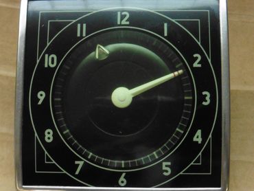 The Dashboard Clock on Neil's 1941 Dodge Club Coupe - KYANA Cars