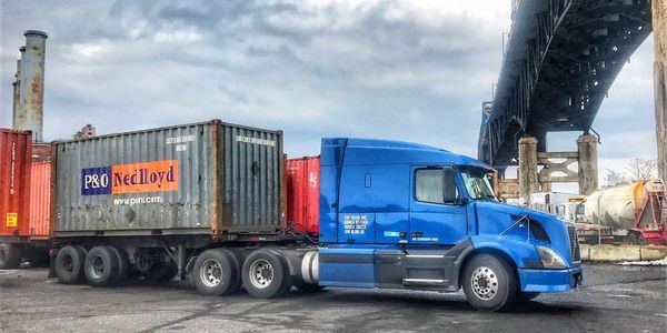 Trucking In New Jersey Terminals, Ports, transporting, loads, Dray-age, FCL, Tractors, Chassis, 
