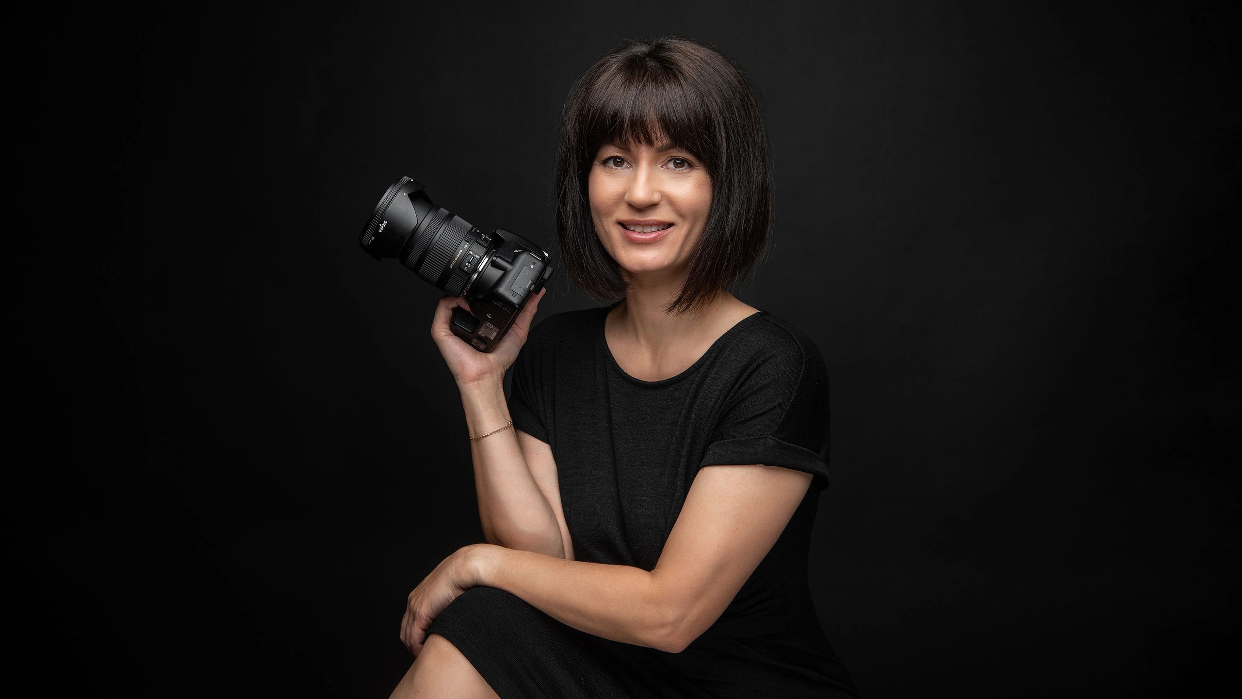 Varvara is your local photographer in Aurora and the surrounding area for headshots and maternity