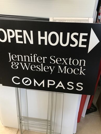 Direct more traffic to your open houses with our custom signs!  We offer several sizes to fit your n