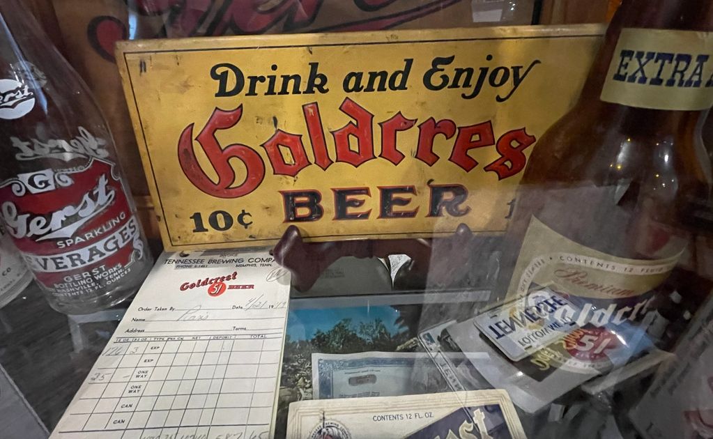 Older Tennessee signs hard to come by.