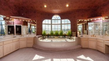 Owner's Suite Bathroom