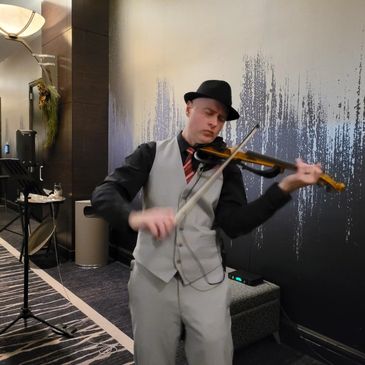 Detroit Violinist
luxury weddings
private events
violin performance
SJ Violin.