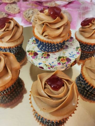 Peanut Butter and Strawberry Jam Cupcakes