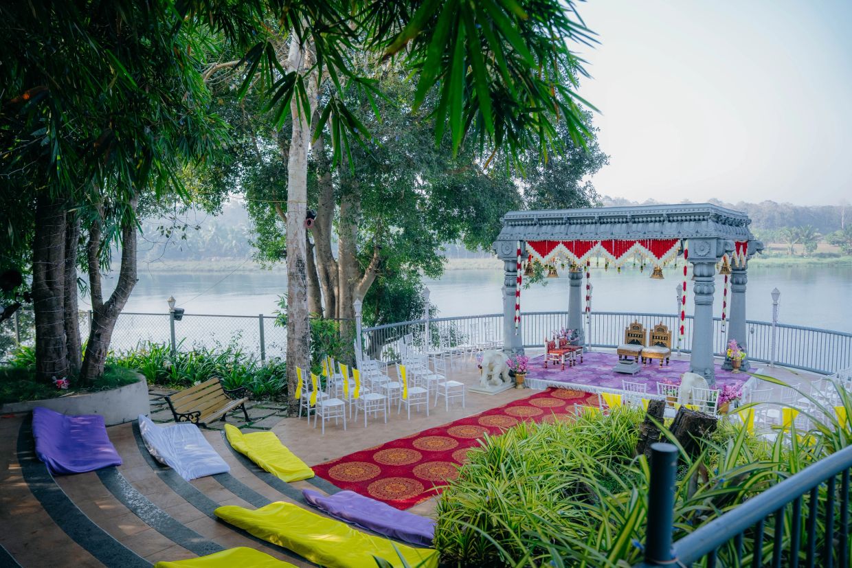 River Side Wedding at Dandeli River Resorts with Elegant Mandap and Riverside Wedding Setup
