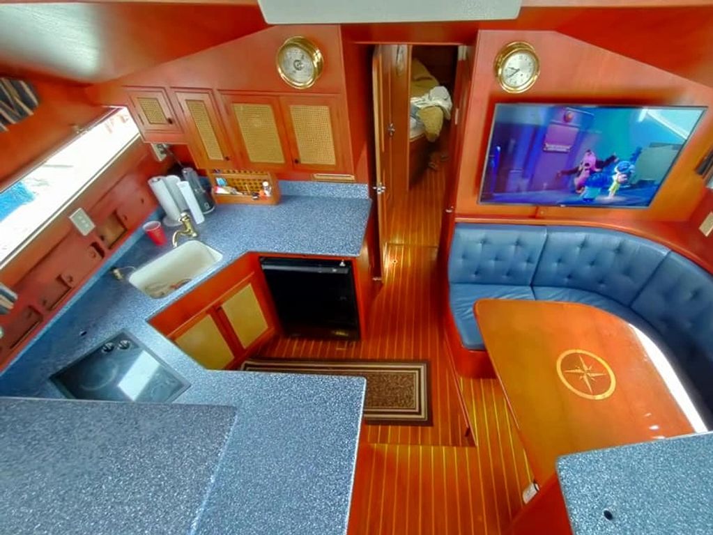 Full Galley and dinette for comfortable food prep and eating aboard the midnight fancy yacht