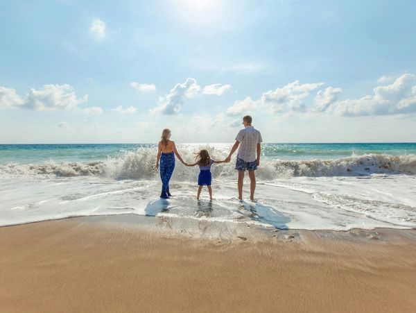 We manage luxury vacation rentals in the premier beach towns of California and the mountains of Utah