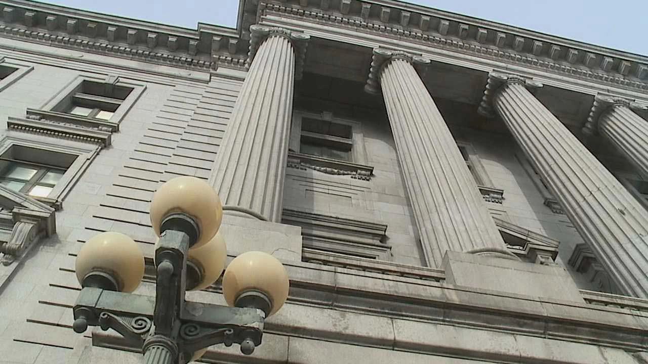 Mahoning County courthouse showing stone face and pillars