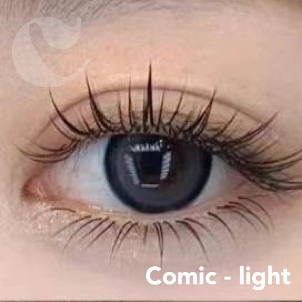 Comic style lash extension look