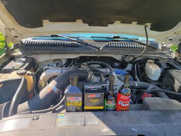 2004 Chevy Duramax with AMSOIL Signature Series Max Duty 15w-40 Diesel Oil and Engine Oil Flush.