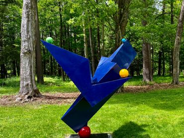 Kind Of Blue
96"H x 72"W x 102"D
Welded Fabricated Polychromed steel
2022