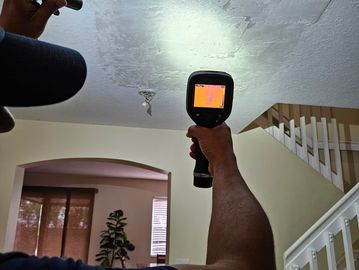 Checking humidity with the infrared camera