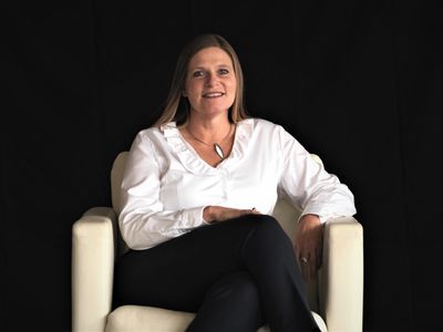 Anne-Chantal Risold