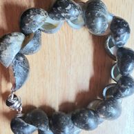 kupee hawaiian shell bracelet