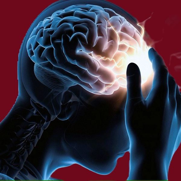 accident whiplash car crash attorney fender bender neck back pain headache injury relief headaches