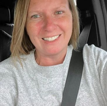 Stacey Van't Hof headshot