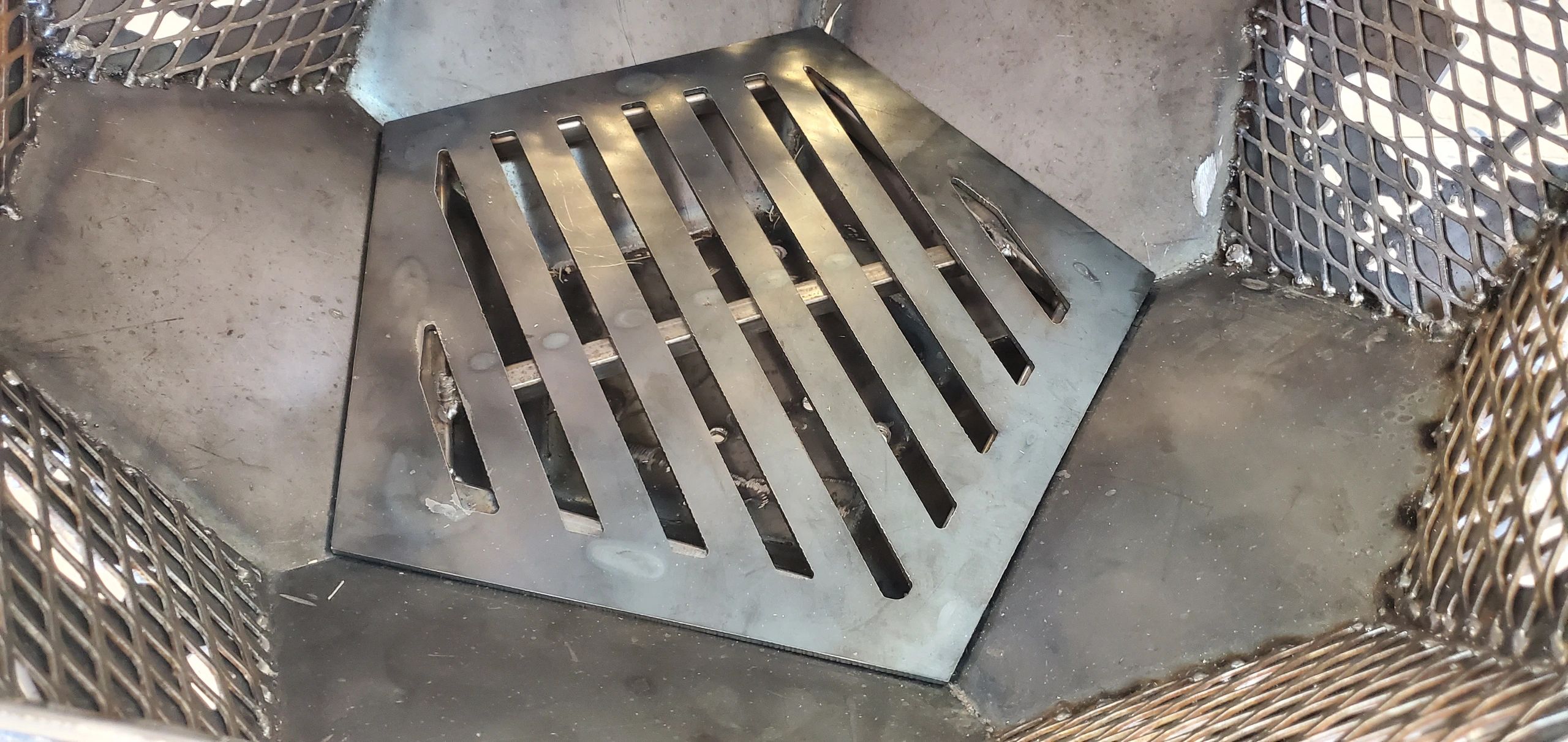 Custom fire pits with grates in Fort Collins