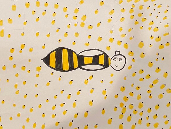 Queen bee drawing