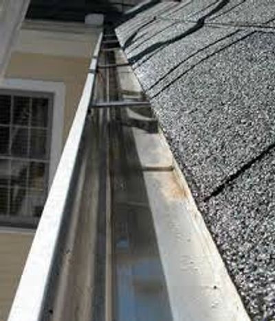 Gutter cleaning and gleaming!