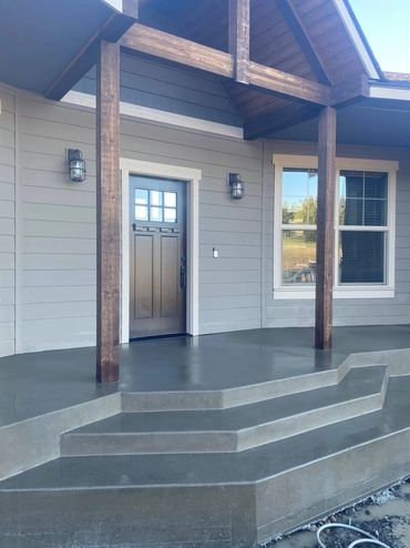 residential steps - concrete modern angled sand finish (view 2)