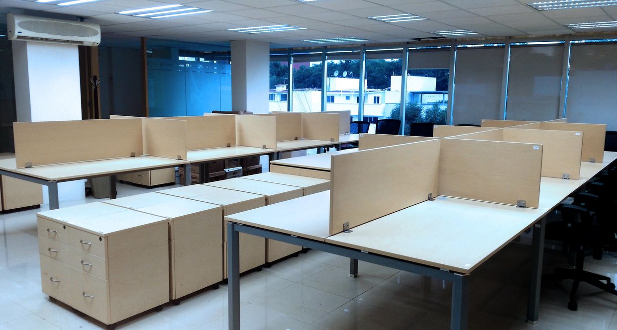 Desarmado de Muebles de Oficina