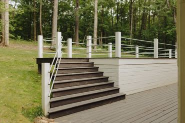 Eat dinner or dance on the back deck at Firefly Lane. Also great for cocktail hour at your wedding.