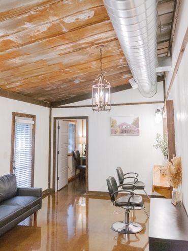 The Bridal Suite for bridal parties to get ready on wedding day at Firefly Lane Weddings