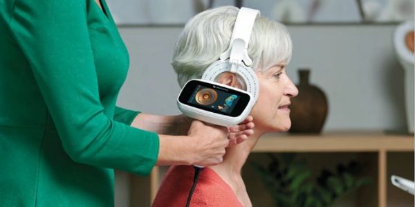 Real time 3D Digital Scan of ear, Momentum Hearing Aid Services 3D digital ear scanning