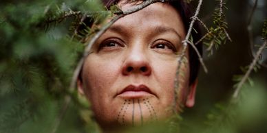 https://www.nytimes.com/2018/09/29/style/alaska-native-women-tattoos.html