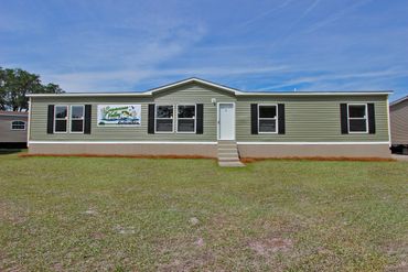 Quality Live Oak Homes manufactured/mobile home for sale in Folkston, GA—premium design and value.