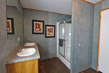 Quality Live Oak Homes manufactured/mobile home for sale in Folkston, GA—premium design and value.