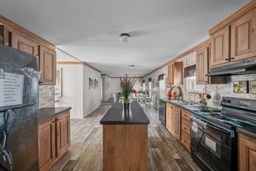 Quality Live Oak Homes manufactured/mobile home for sale in Folkston, GA—premium design and value.