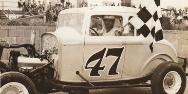 #47 Buzzy Richardson race car driver