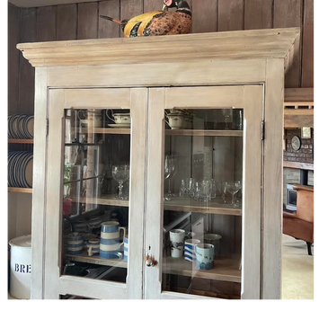 We move items big and small