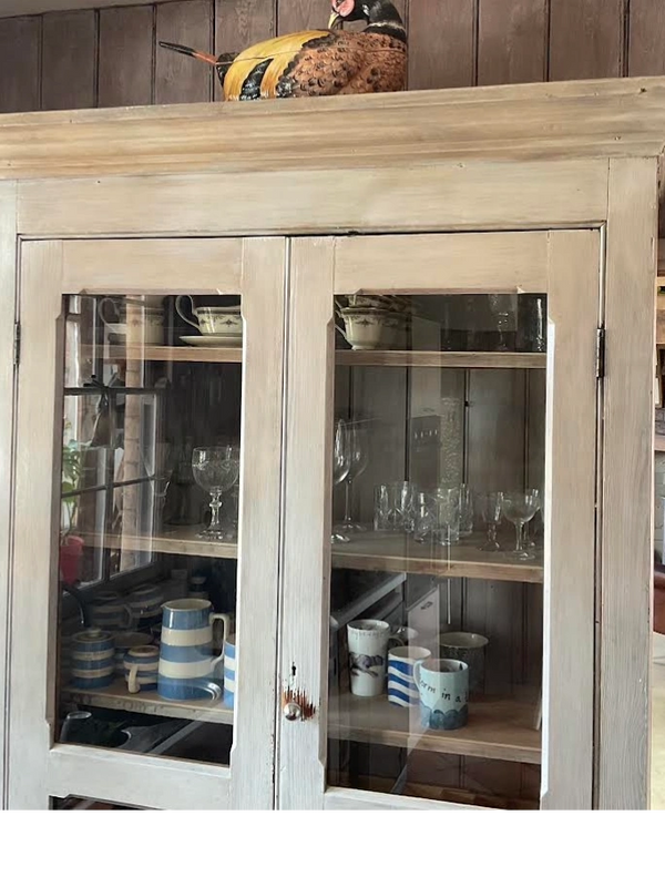 Stratford upon A-van moves large valuable items