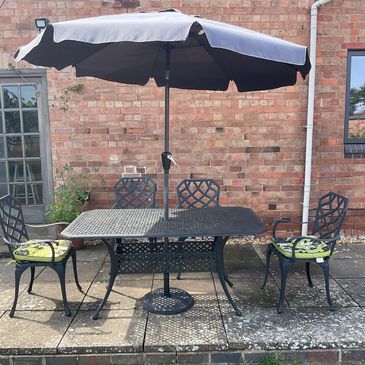 We move bulky garden furniture