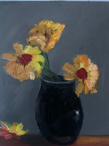 Artificial Flowers
Nowadays people don't see a difference between real flowers and artificials. tWO