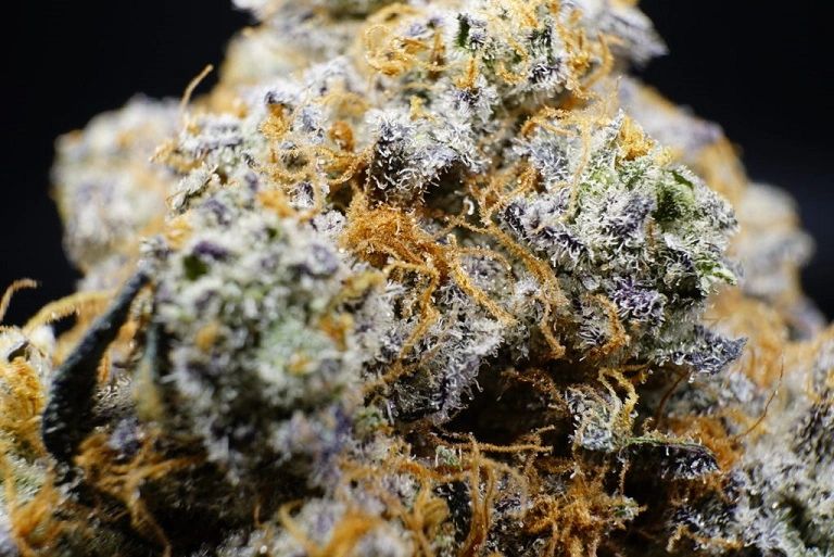 Queen of Dragons Delivery Service, Delivery, Cannabis Queen of Dragons