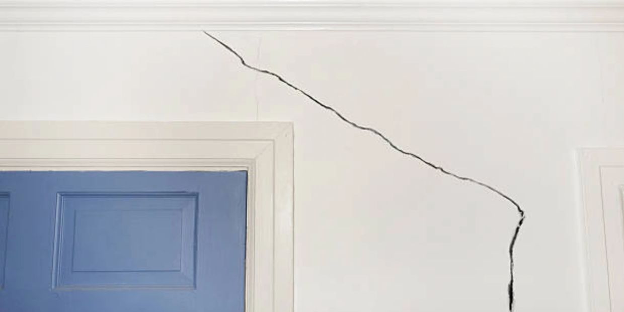 cracked walls and uneven floors, sign that your subfloor requires attention