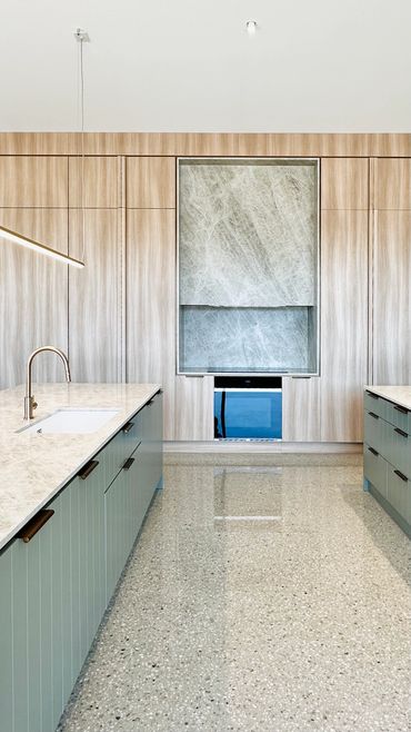 Modern, Minimalist, Contemporary, Sleek design, Clean lines, Neutral tones, Polished concrete, Kitch