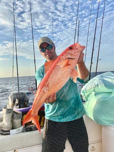 Queen Snapper fishing Offshore Cape Coral, Fort Myers Bluewater Offshore Charters